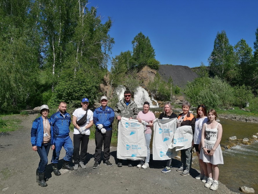 На страже чистоты: «Сибантрацит» принял участие во Всероссийской акции «Вода России»