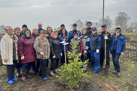 Трудовой десант «Разреза Колыванского» высадился в деревне Ургун