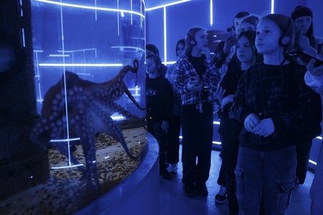 «Сибантрацит» подарил сельским школьникам поездку в Океанариум