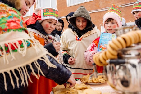 Широко и весело отметили дети Масленицу с «Сибантрацитом»